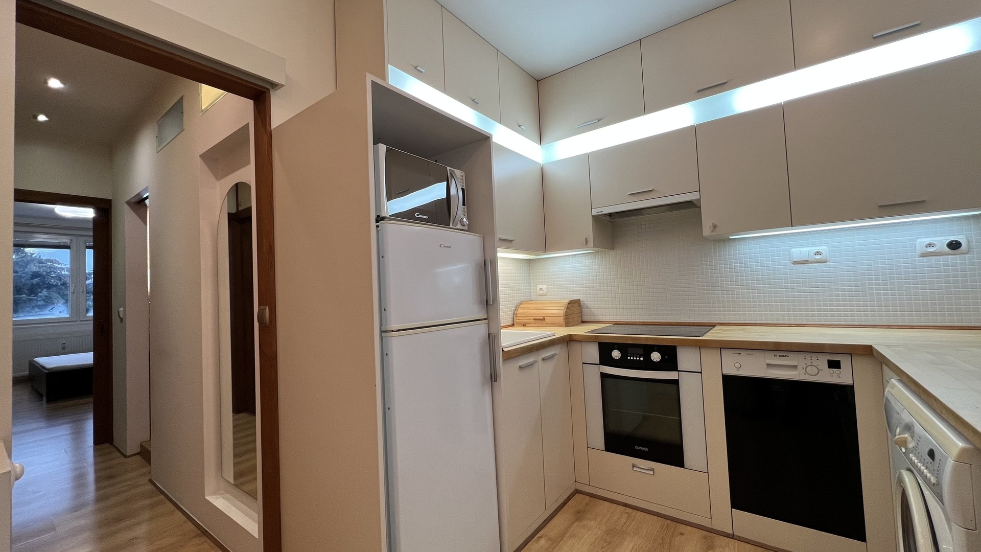 Pronájem bytu 1+1, 32 m2, garážové stání, sklep, Větrná Zlín