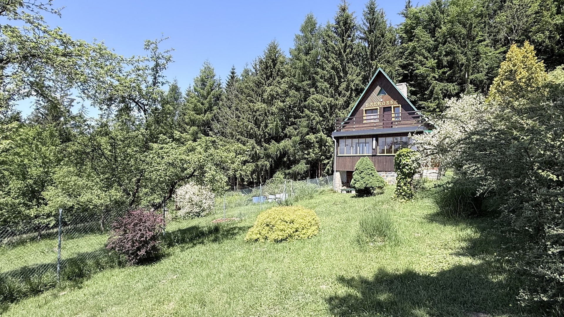Eichner Prodej rekreační chaty 3+1, 139 m2, zahrada, terasa, garáž, Košařiška, Držková