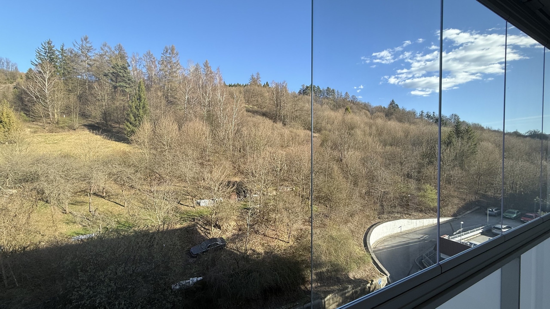 Pronájem zrekonstruovaného bytu 1+1, 31 m2, lodžie, sklep, Dolní Jasenka, Vsetín