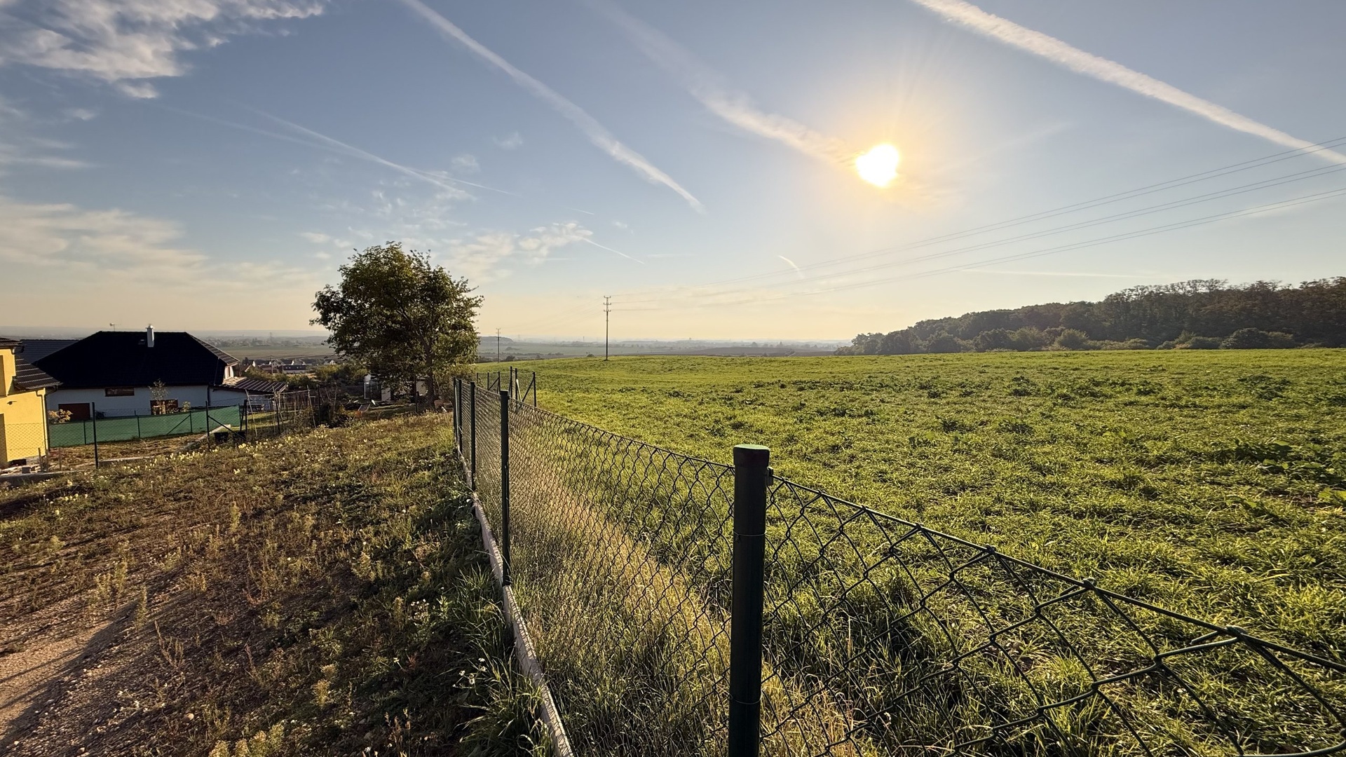 Prodej novostavby RD 5+kk,  124 m2, zahrada 719 m2, parkování, Panenské Břežany, Praha-východ