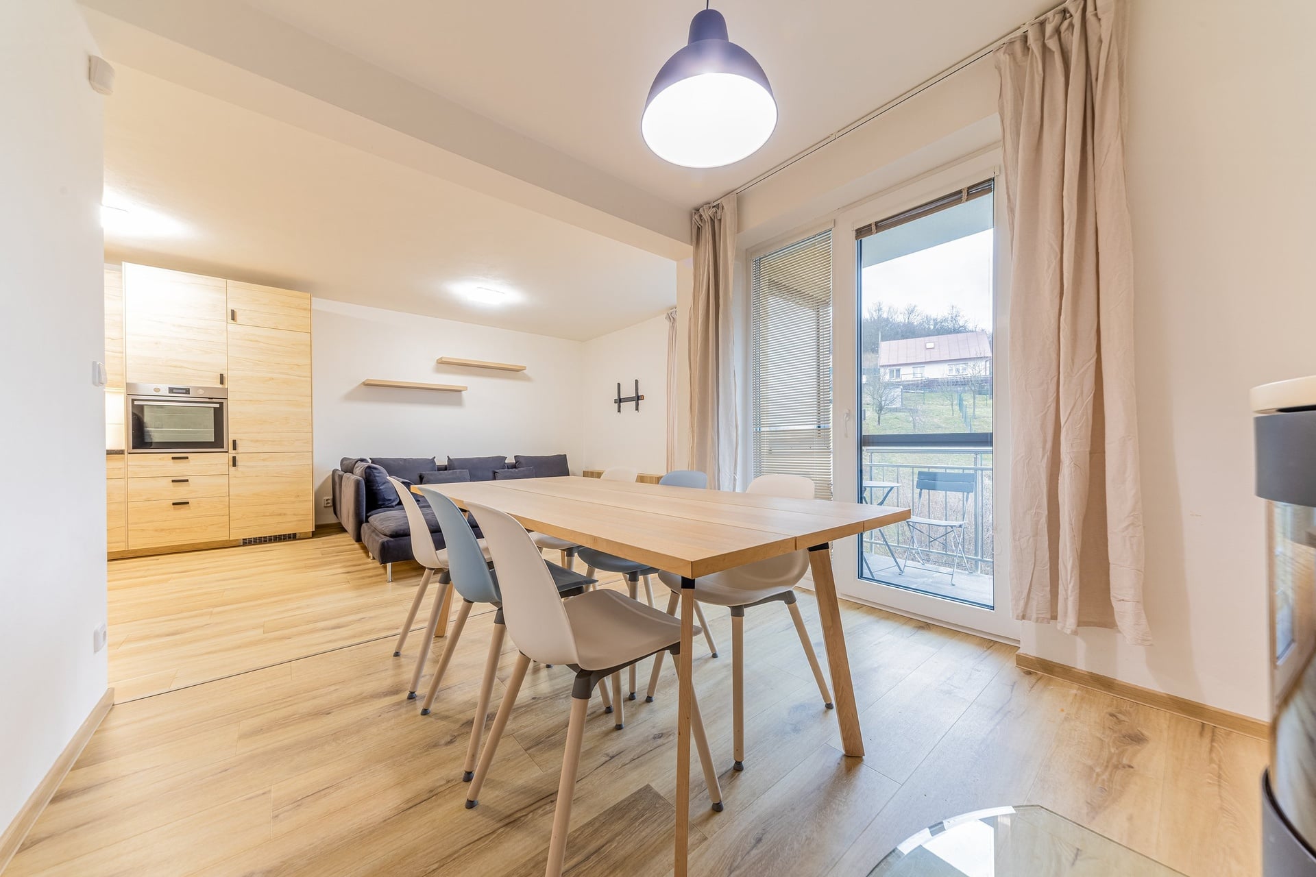 Pronájem RD 6+2, 234 m2, zahrada, terasa, lodžie, garáž, parkování, Pod Stráněmi, Zlín