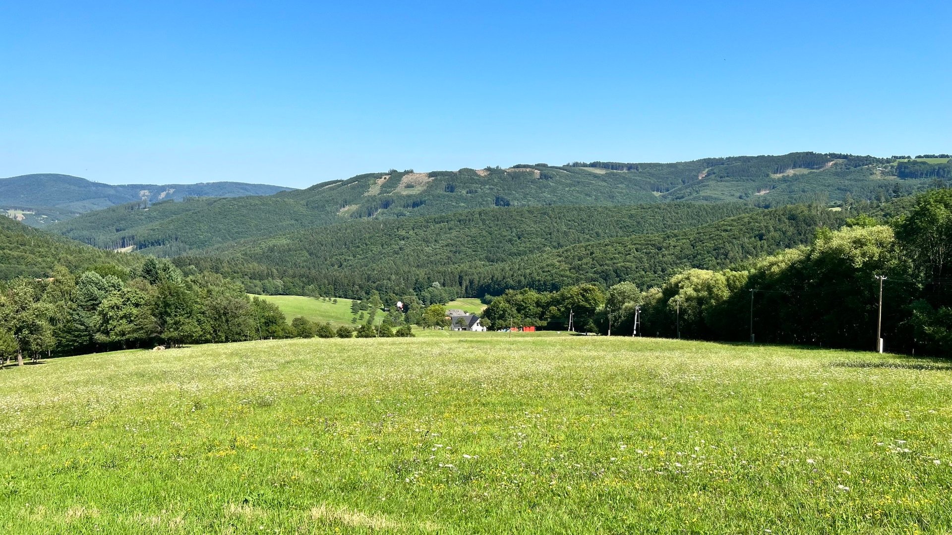 Prodej stavebního pozemku 5 950 m2, pastviny, lokalita Chmelinec, Vyškovec, Bílé Karpaty