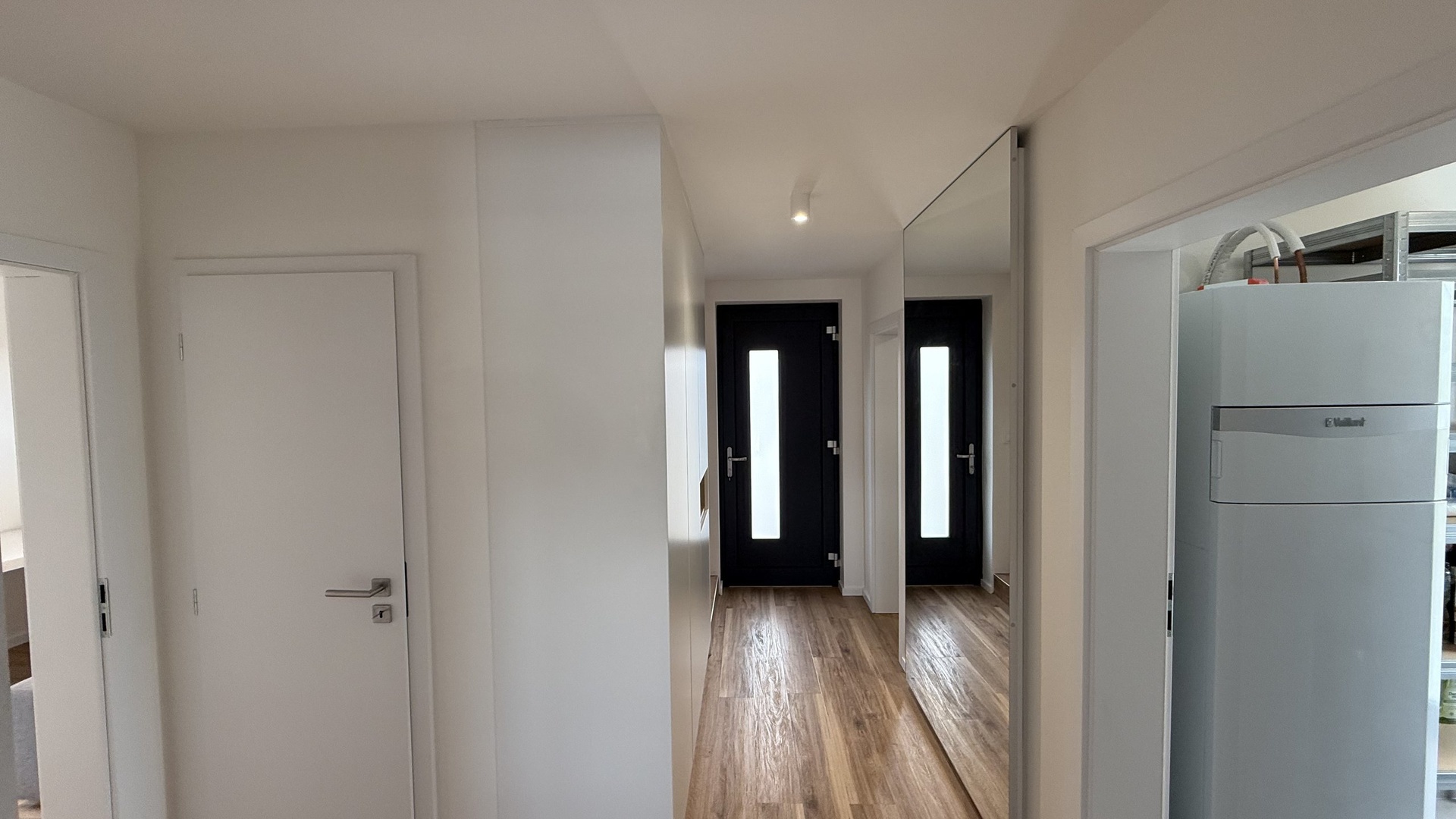 Prodej novostavby RD 5+kk,  184 m2, zahrada 719 m2, parkování, Panenské Břežany, Praha-východ