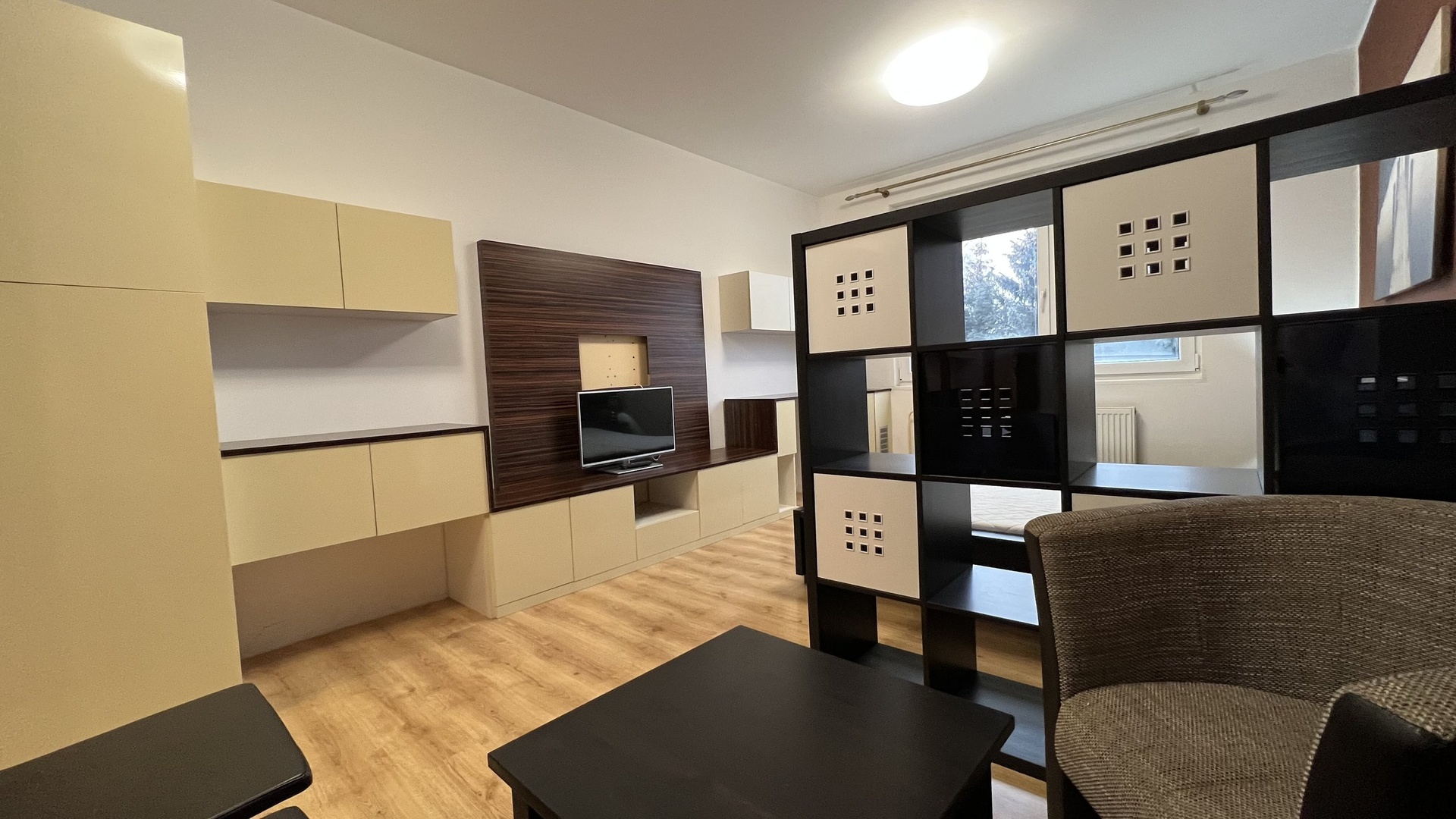 Pronájem bytu 1+1, 32 m2, garážové stání, sklep, Větrná Zlín