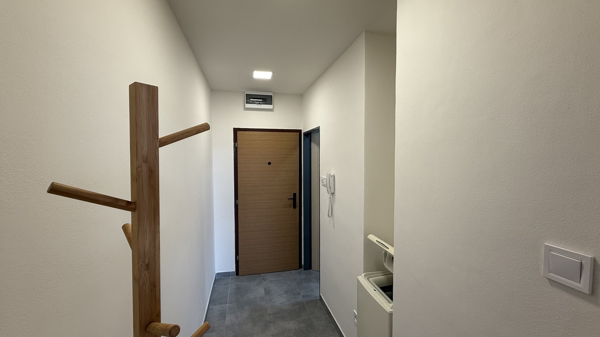 Pronájem bytu 1+kk, 28 m2, lodžie, sklep, parkování, Koryčanské Paseky, Rožnov pod Radhoštěm