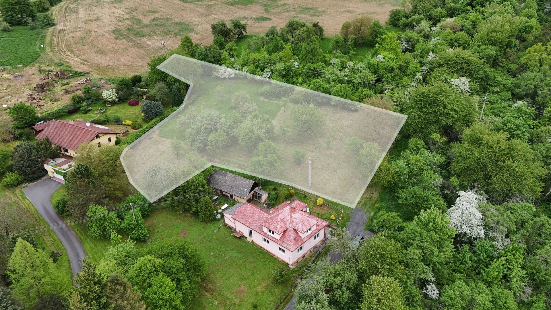 Prodej zasíťovaného stavebního pozemku , 2620 m2, Kostelec u Zlína, Zlín