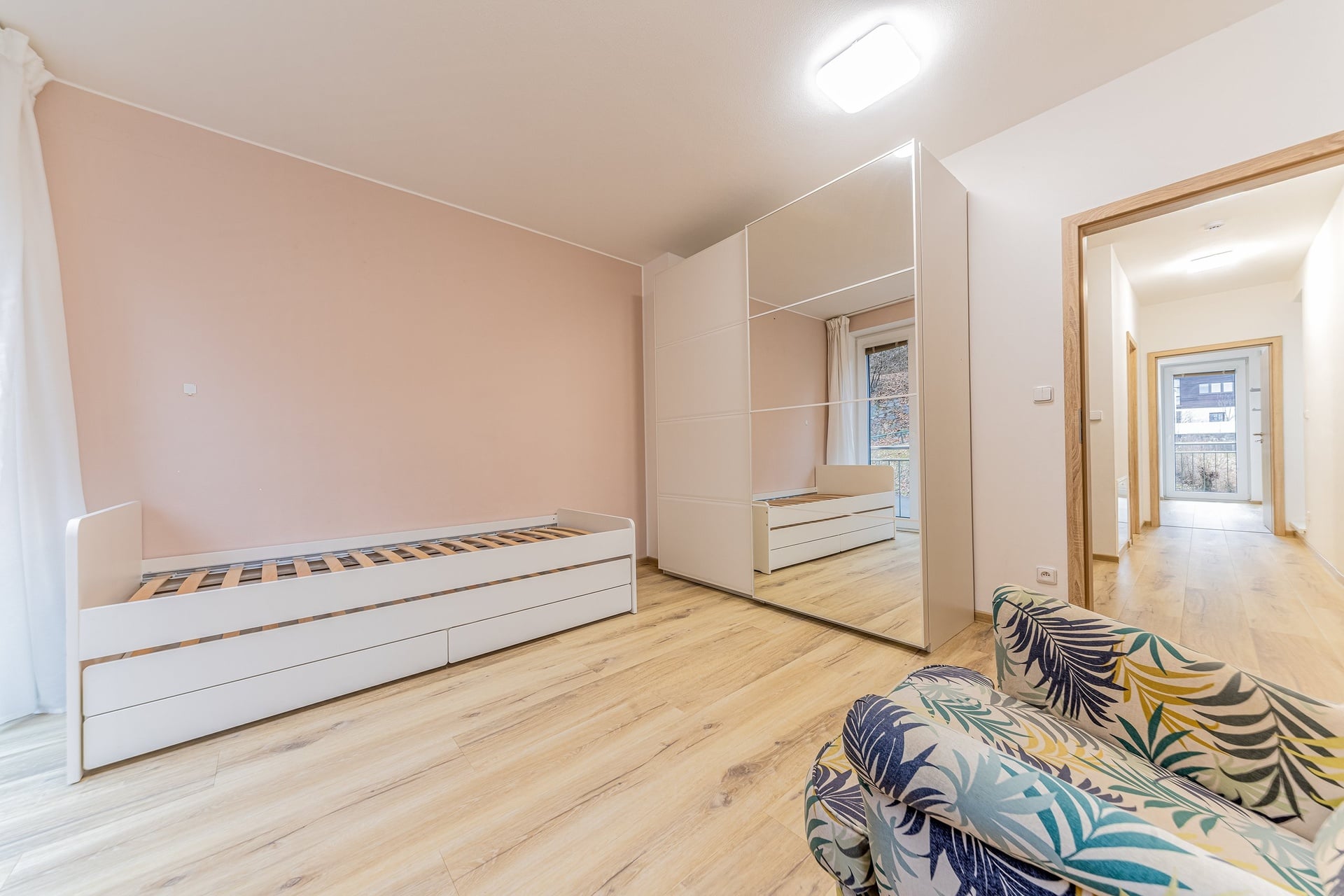 Prodej RD 6+2, 234 m2, zahrada, terasa, lodžie, garáž, parkování, Pod Stráněmi, Zlín