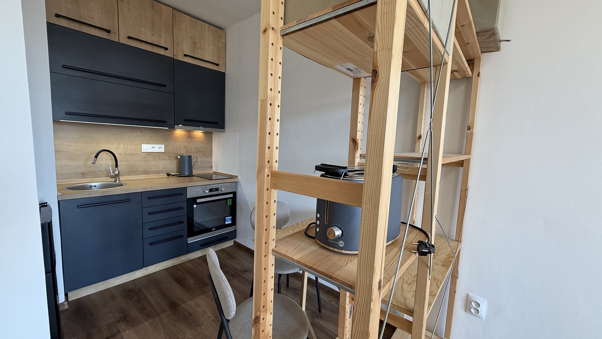 Pronájem bytu 1+kk, 28 m2, lodžie, sklep, parkování, Koryčanské Paseky, Rožnov pod Radhoštěm