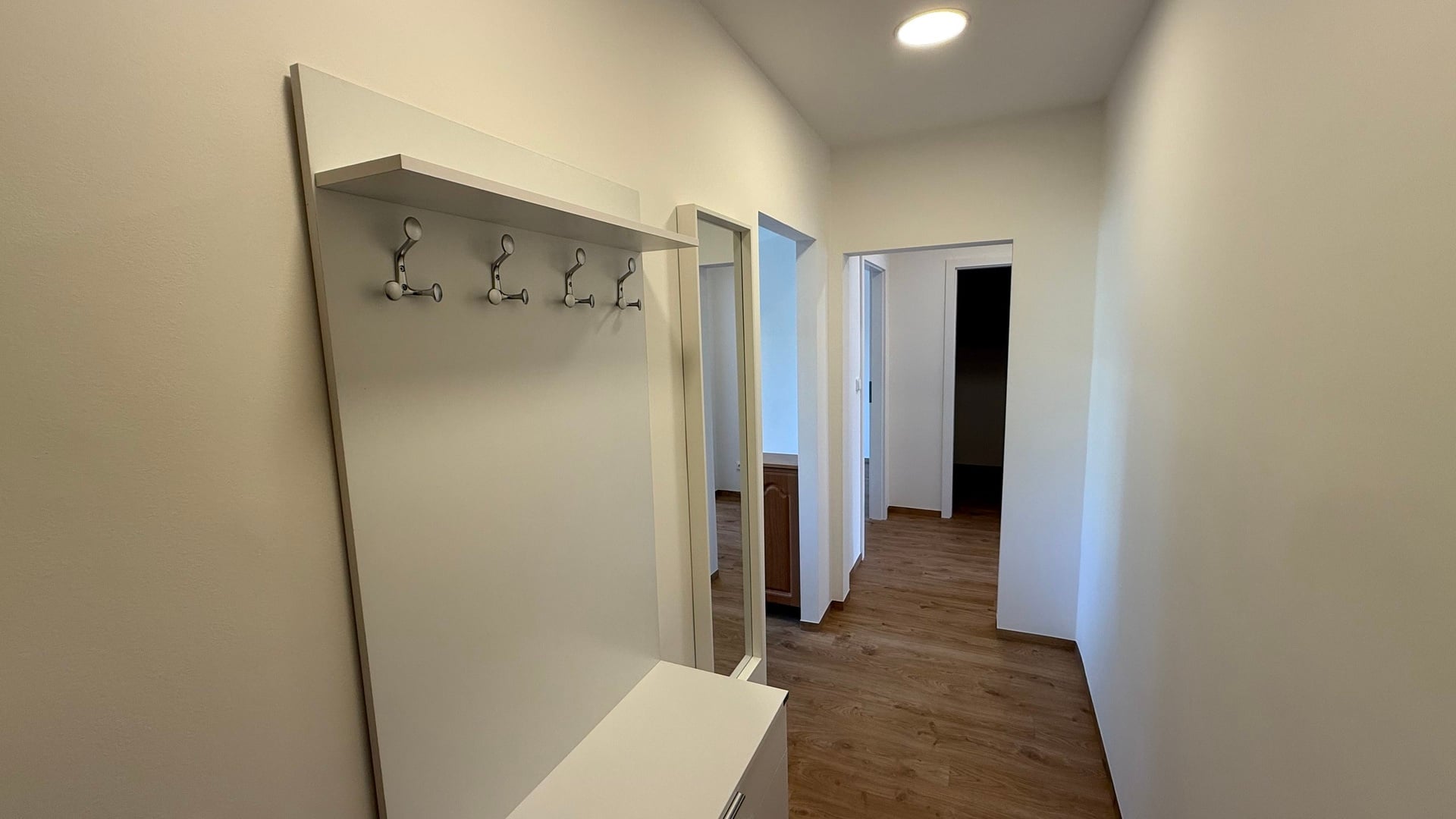 Pronájem zrekonstruovaného bytu 2+1, 56 m2, lodžie, sklep, Kúty, Zlín