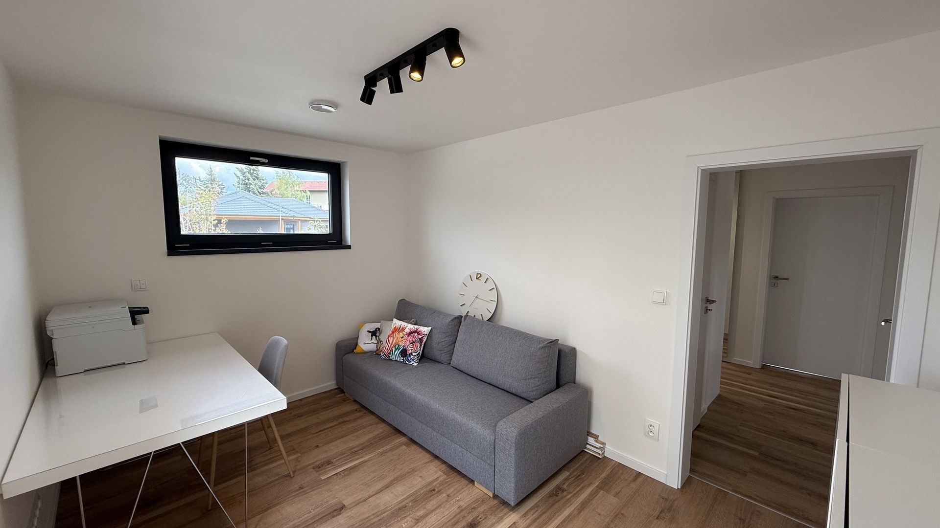 Prodej novostavby RD 5+kk,  124 m2, zahrada 719 m2, parkování, Panenské Břežany, Praha-východ