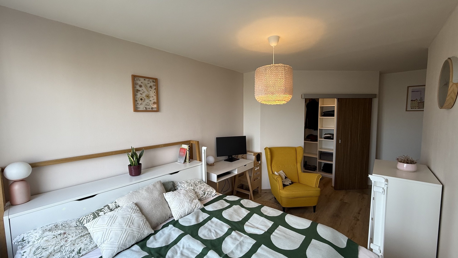 Prodej moderního bytu 3+kk, 67m2, lodžie, sklep, Gutova, Praha 10 Strašnice