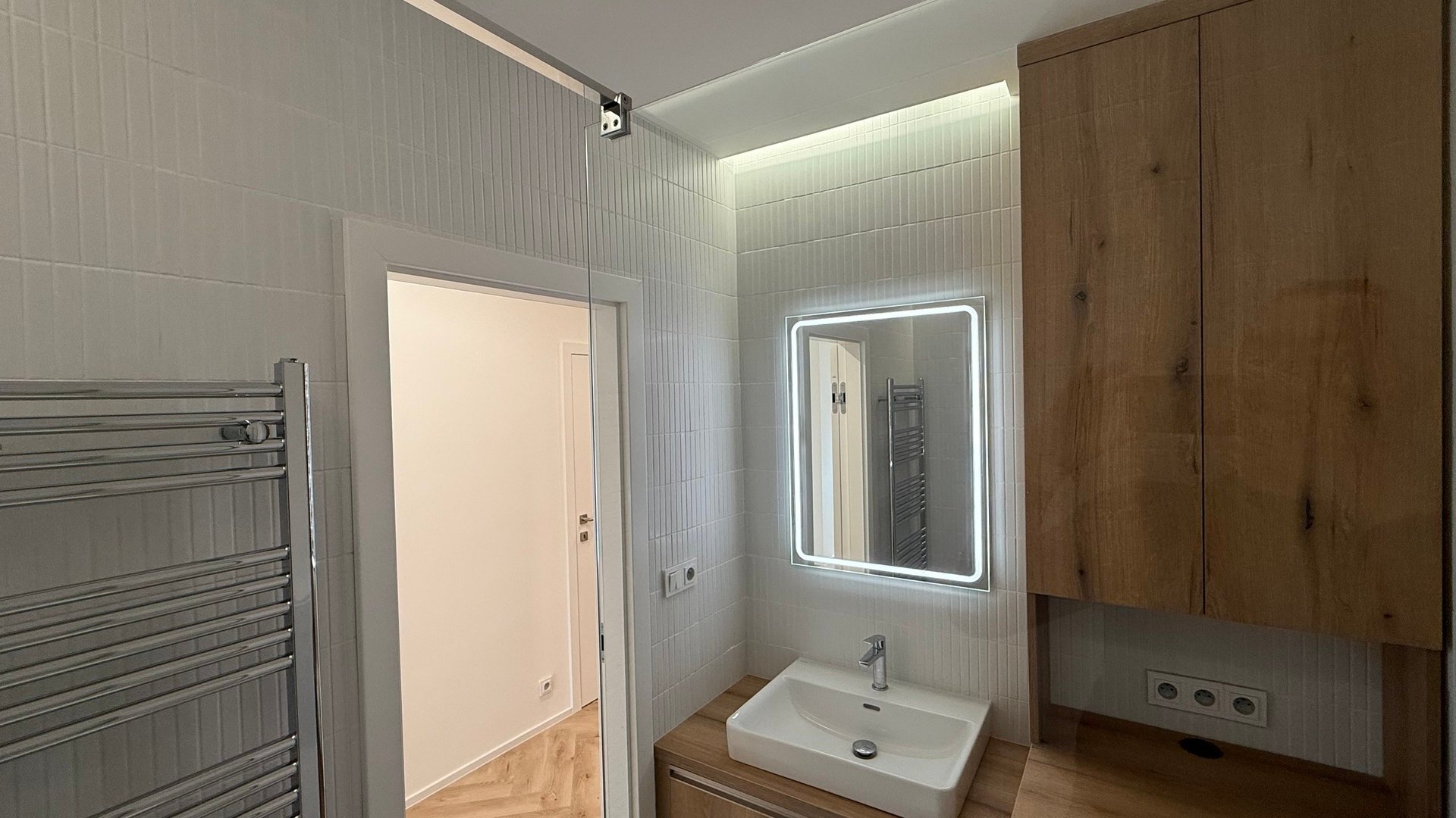 Pronájem nadčasového bytu 2+1, 62 m2, balkón , sklep, parkování, Věžové domy, Zlín