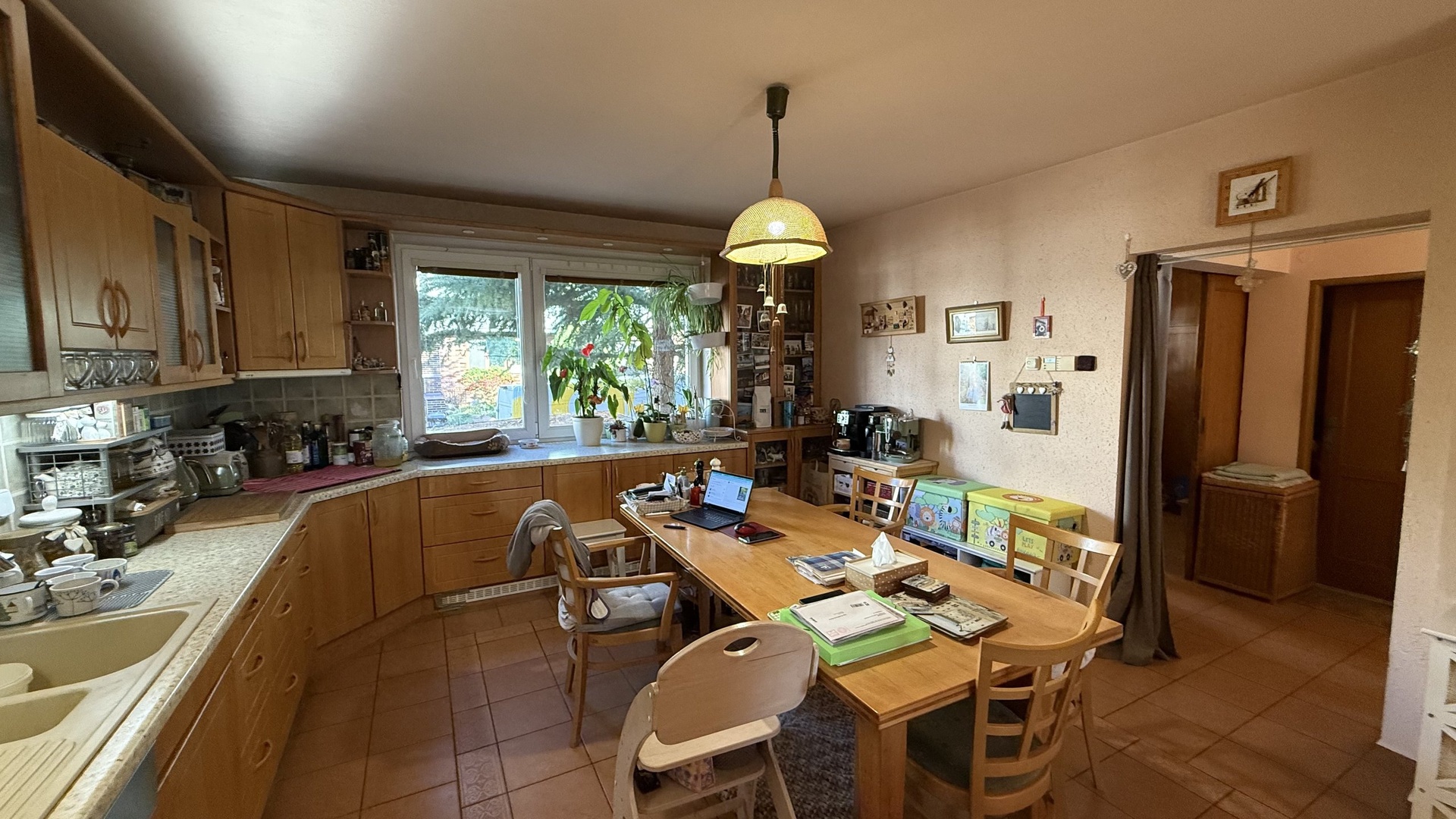 Prodej RD 6+kk, 235 m2, Nivy II, Pozlovice, zahrada, garáž, 2x parkovací místo, Luhačovice