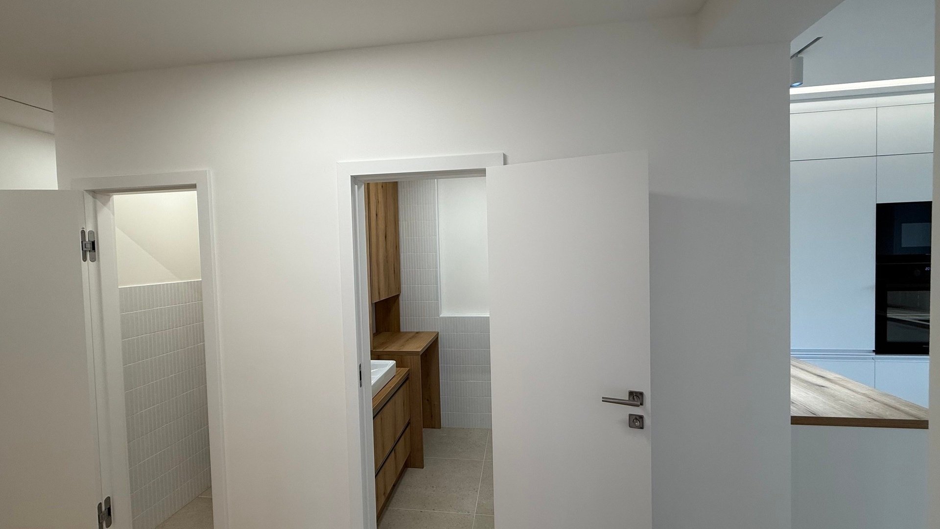 Pronájem nadčasového bytu 2+1, 62 m2, balkón , sklep, parkování, Věžové domy, Zlín