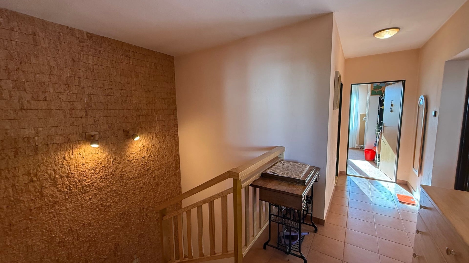 Prodej RD 6+kk, 235 m2, Nivy II, Pozlovice, zahrada, garáž, 2x parkovací místo, Luhačovice