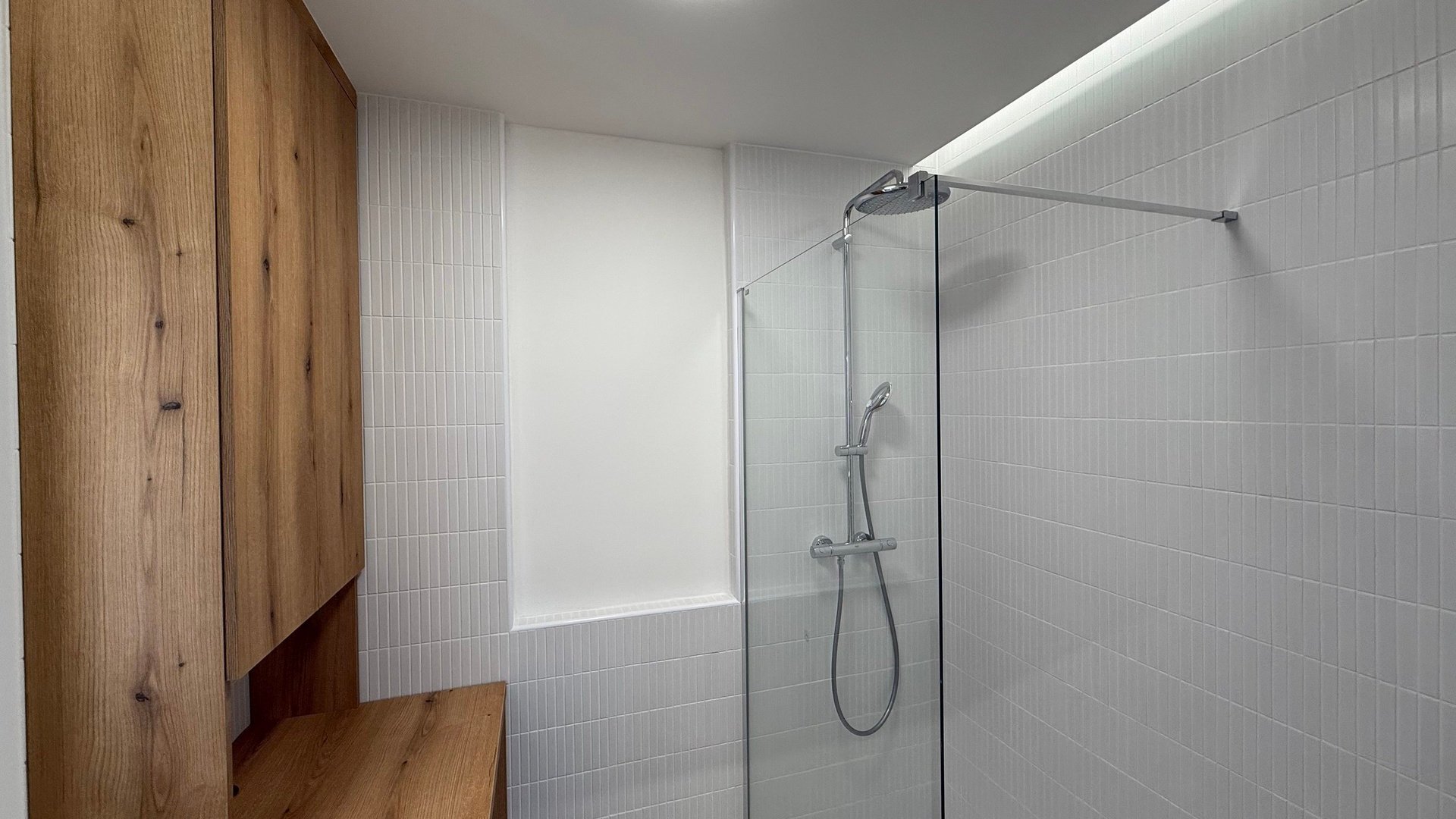 Pronájem nadčasového bytu 2+1, 62 m2, balkón , sklep, parkování, Věžové domy, Zlín