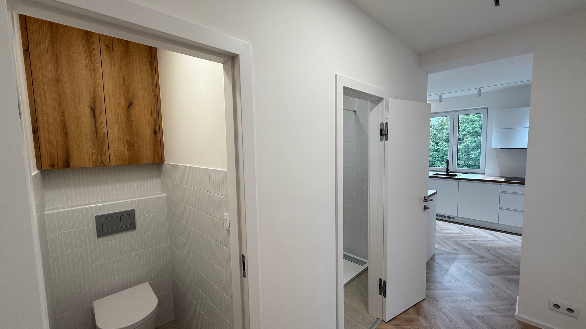 Pronájem nadčasového bytu 2+1, 62 m2, balkón , sklep, parkování, Věžové domy, Zlín