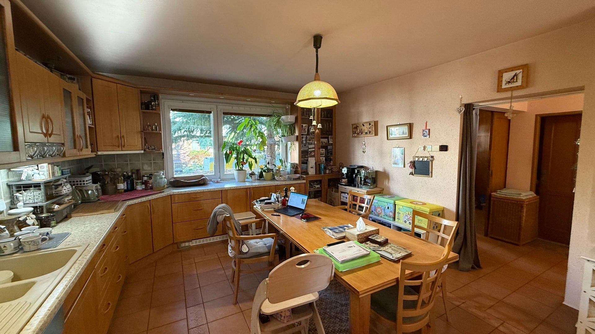 Prodej RD 6+kk, 235 m2, Nivy II, Pozlovice, zahrada, garáž, 2x parkovací místo, Luhačovice