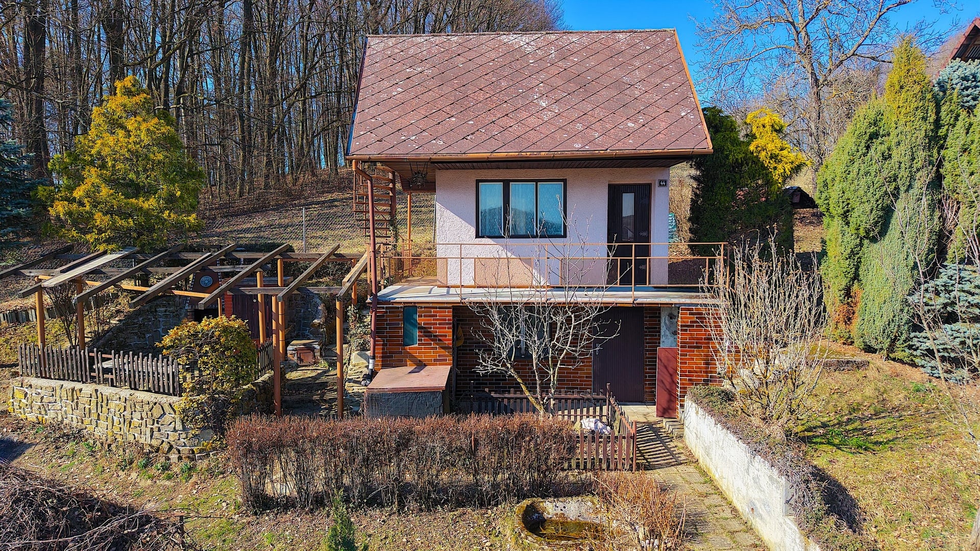 Eichner Prodej chaty 3+kk, 57 m², balkon, sklep, pergola, zahrada, Březnice u Zlína