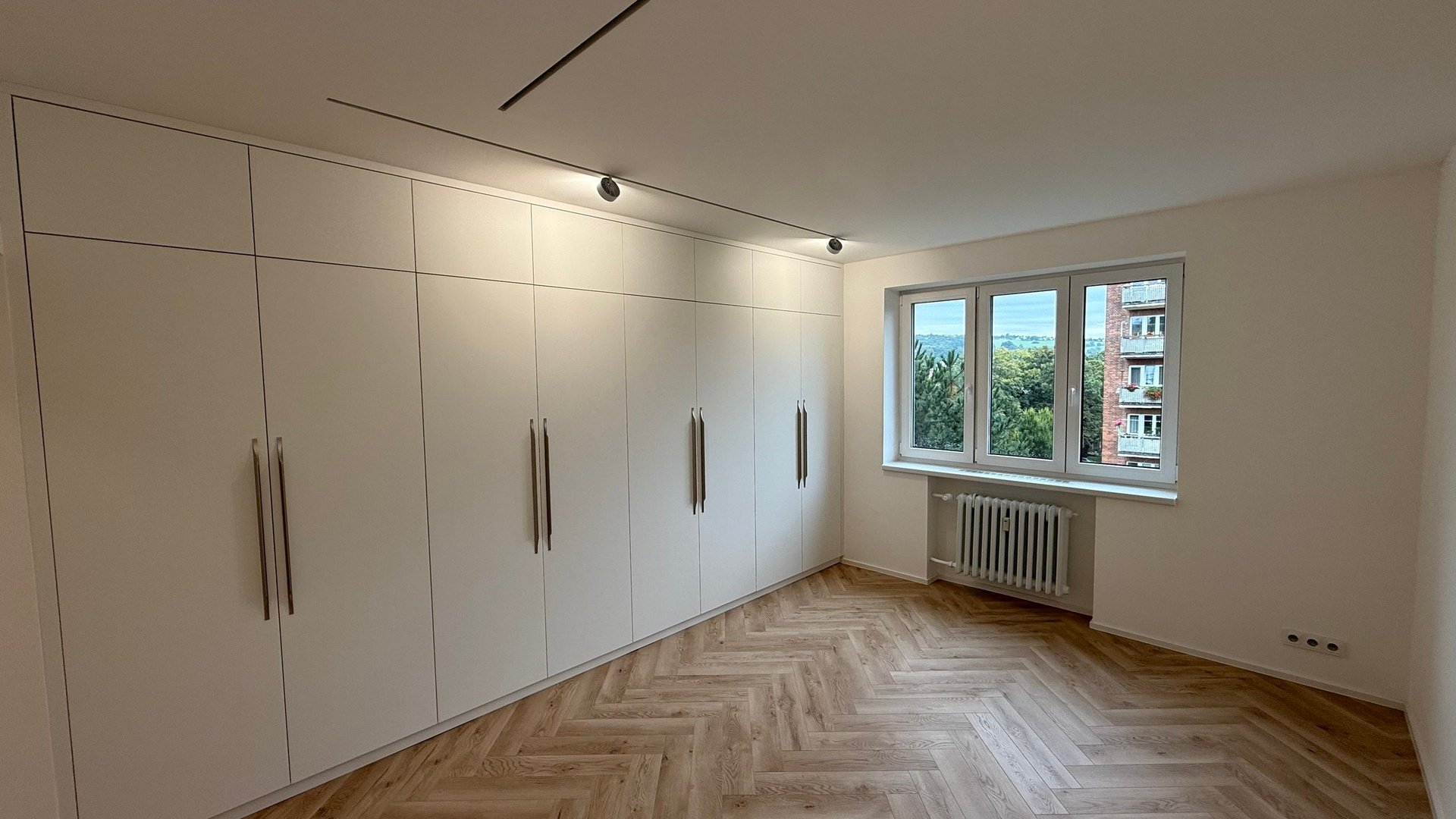 Pronájem nadčasového bytu 2+1, 62 m2, balkón , sklep, parkování, Věžové domy, Zlín