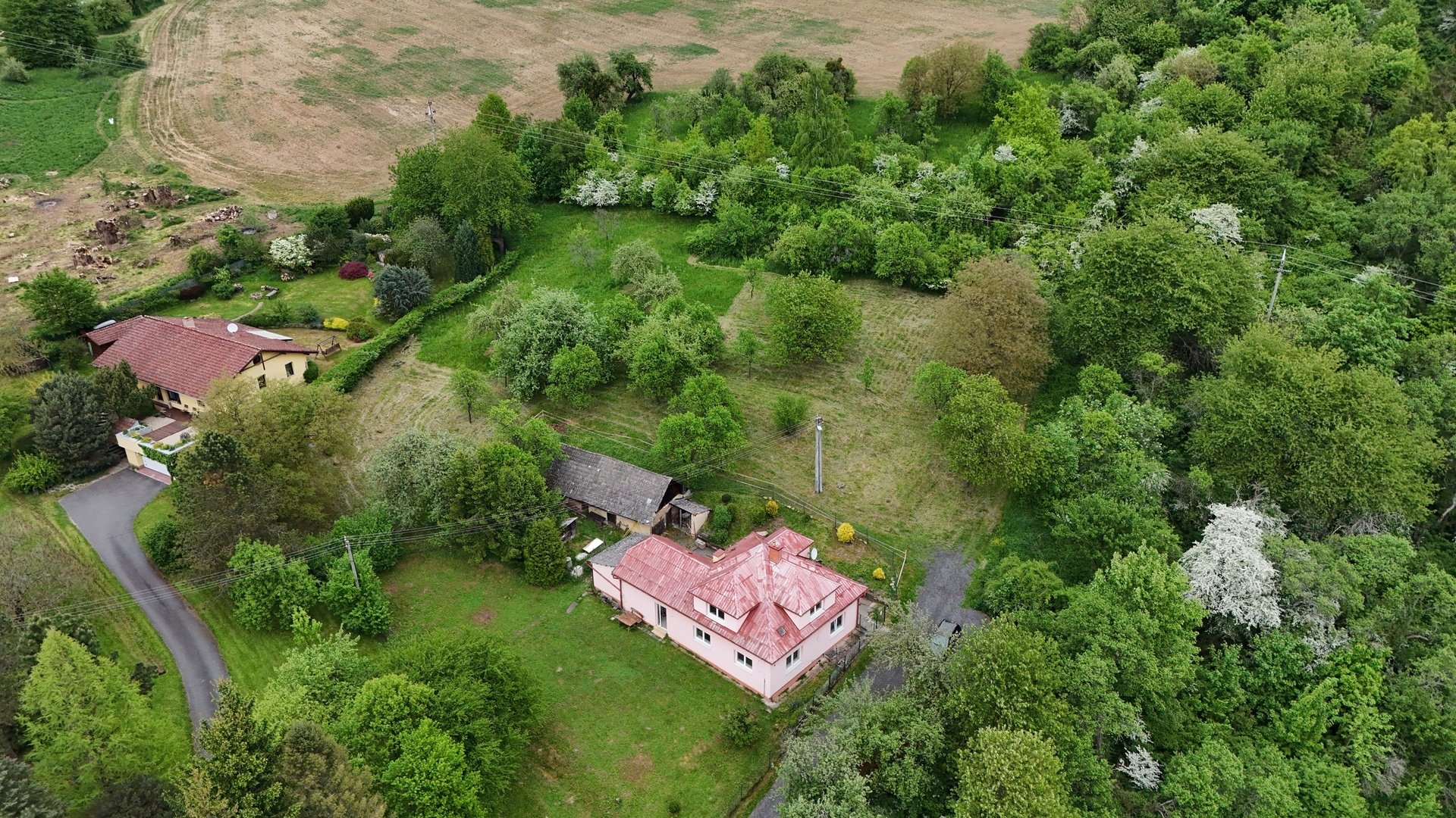 Prodej zasíťovaného stavebního pozemku , 2620 m2, Kostelec u Zlína, Zlín