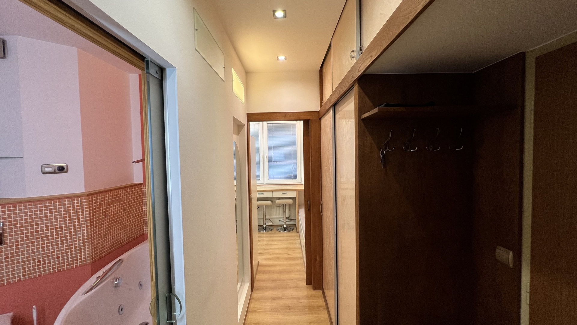 Pronájem bytu 1+1, 32 m2, garážové stání, sklep, Větrná Zlín