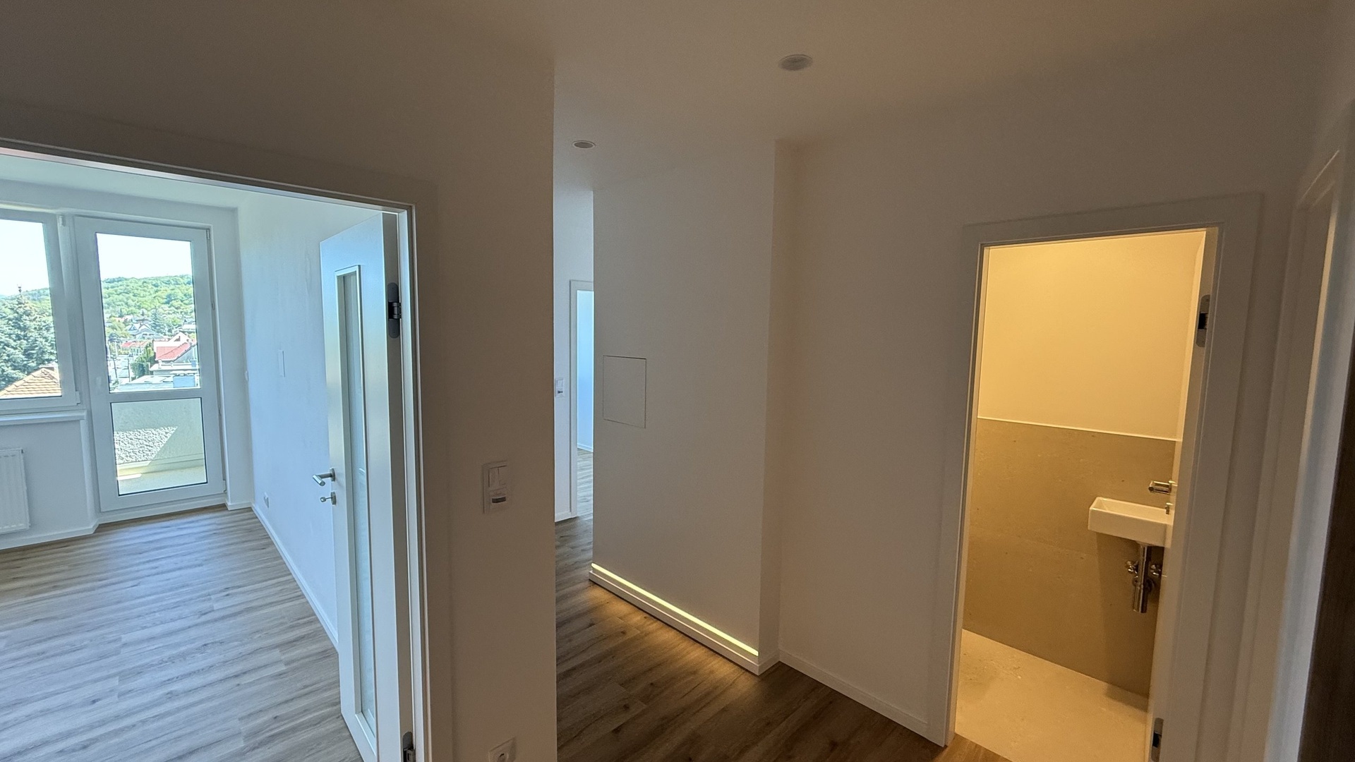 Prodej nového cihlového bytu 3+kk, 72 m2, 2x lodžie, sklep, garáž, Přílucká, Zlín