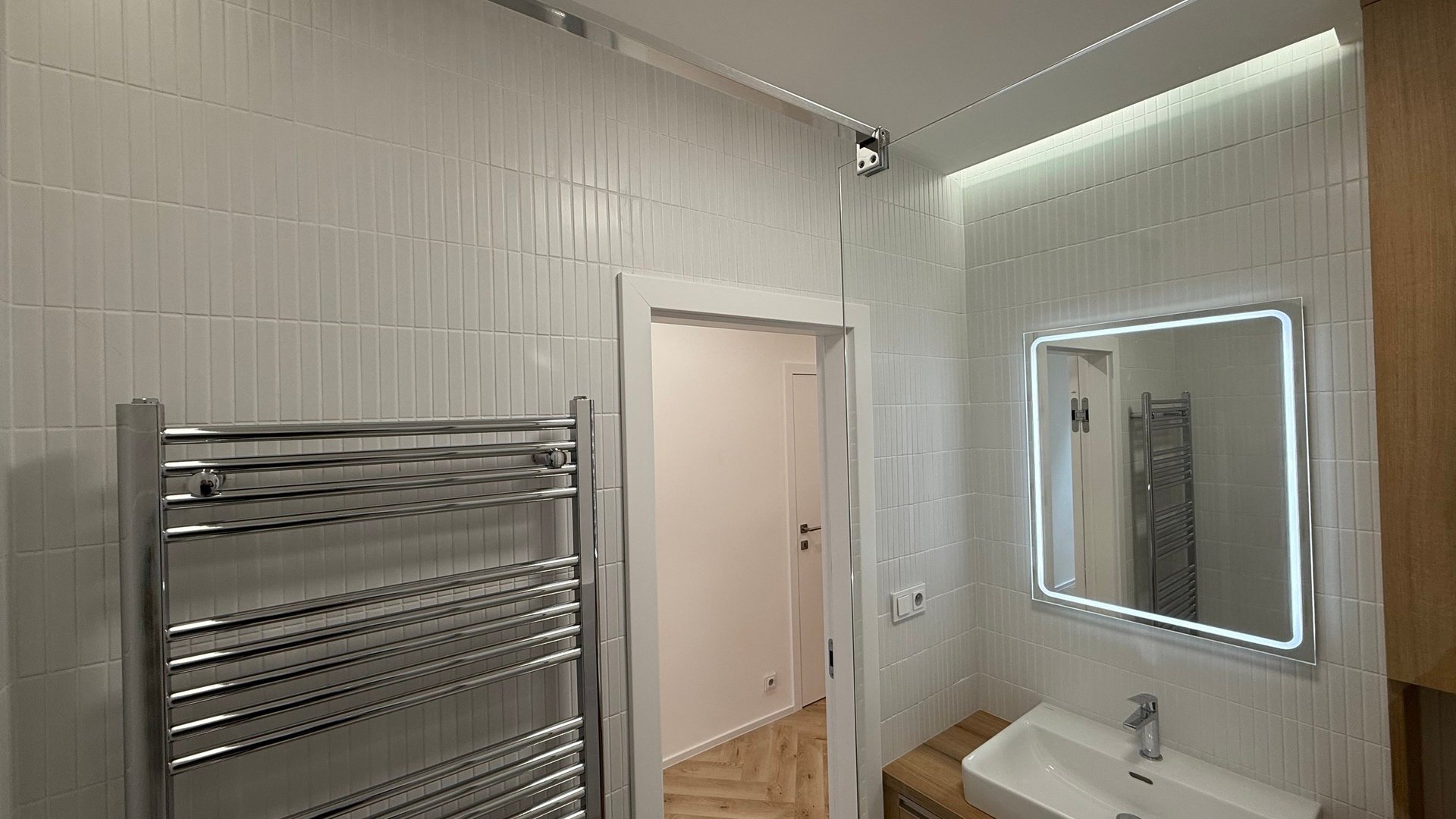 Pronájem nadčasového bytu 2+1, 62 m2, balkón , sklep, parkování, Věžové domy, Zlín