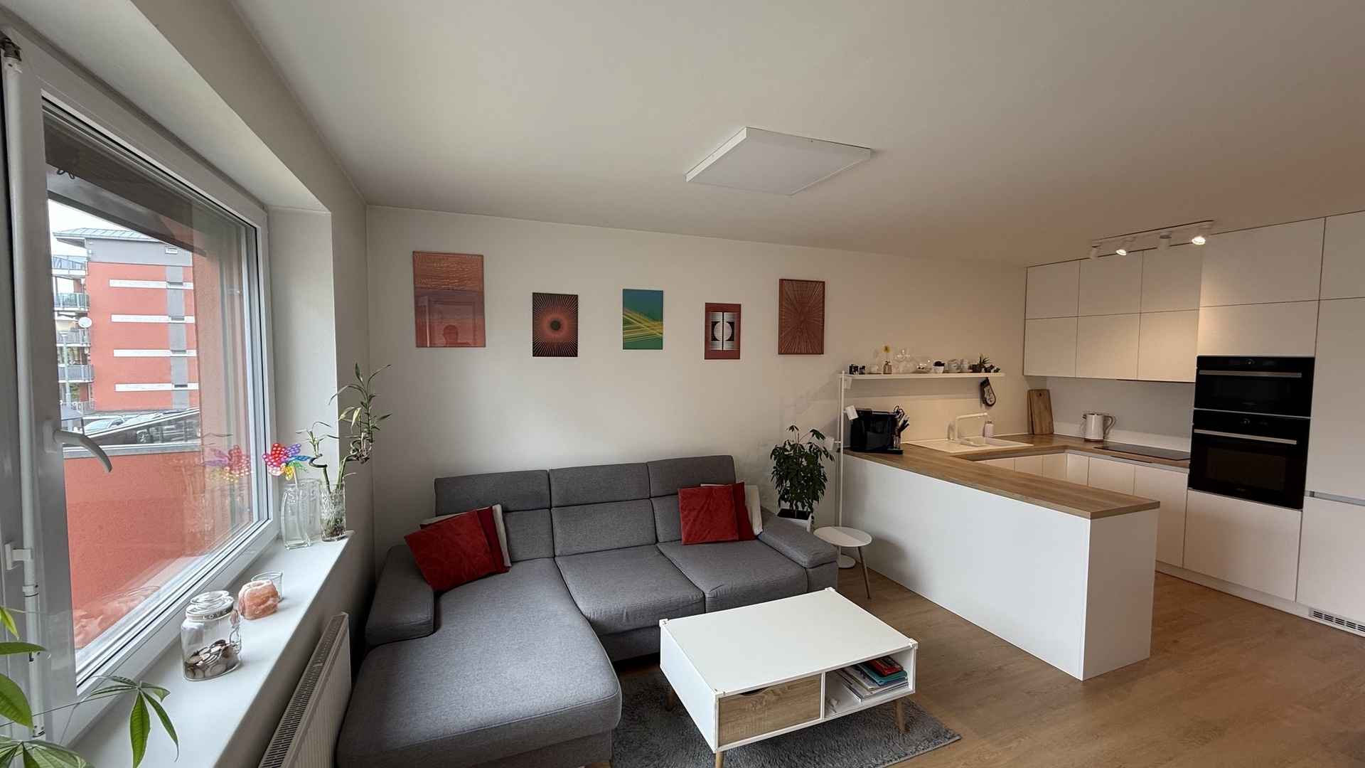 Prodej moderního zděného bytu 2+kk, 53 m2, lodžie, sklep, Zelinova, Zlín