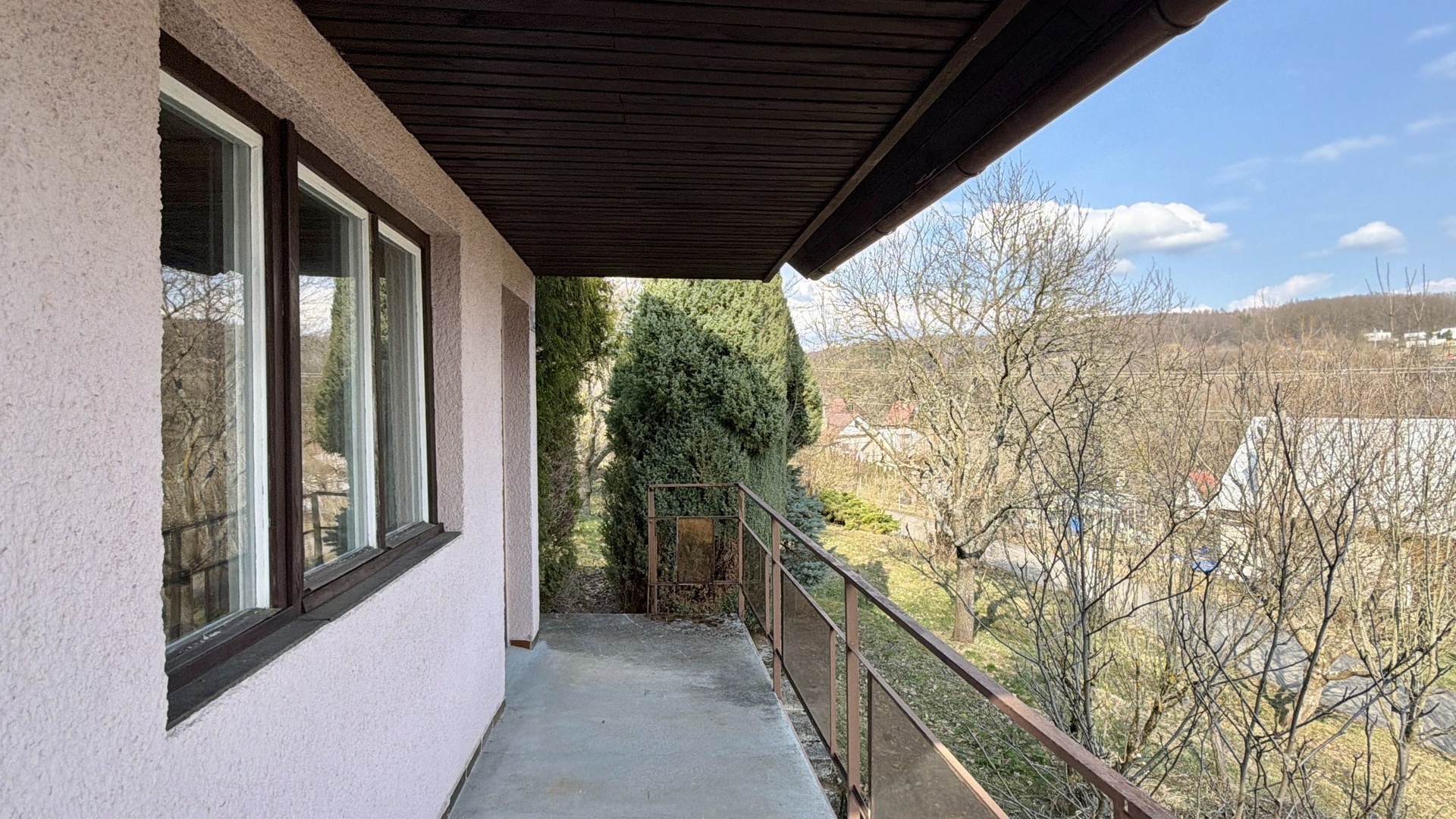 Prodej chaty 3+kk, 57 m², balkon, sklep, pergola, zahrada, Březnice u Zlína