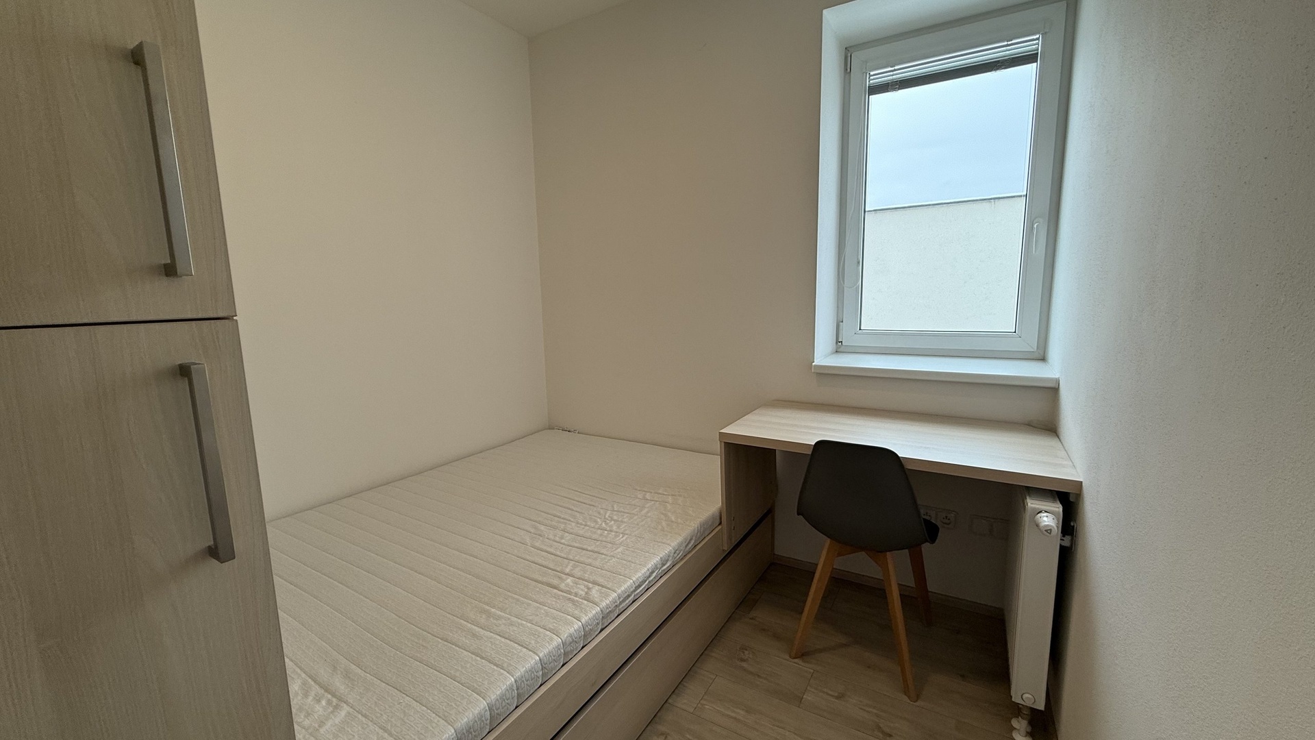 Pronájem bytu 2+kk, 30 m2, sklep, balkón, parkovací místo, Hřebíčkova, Zlín - Malenovice