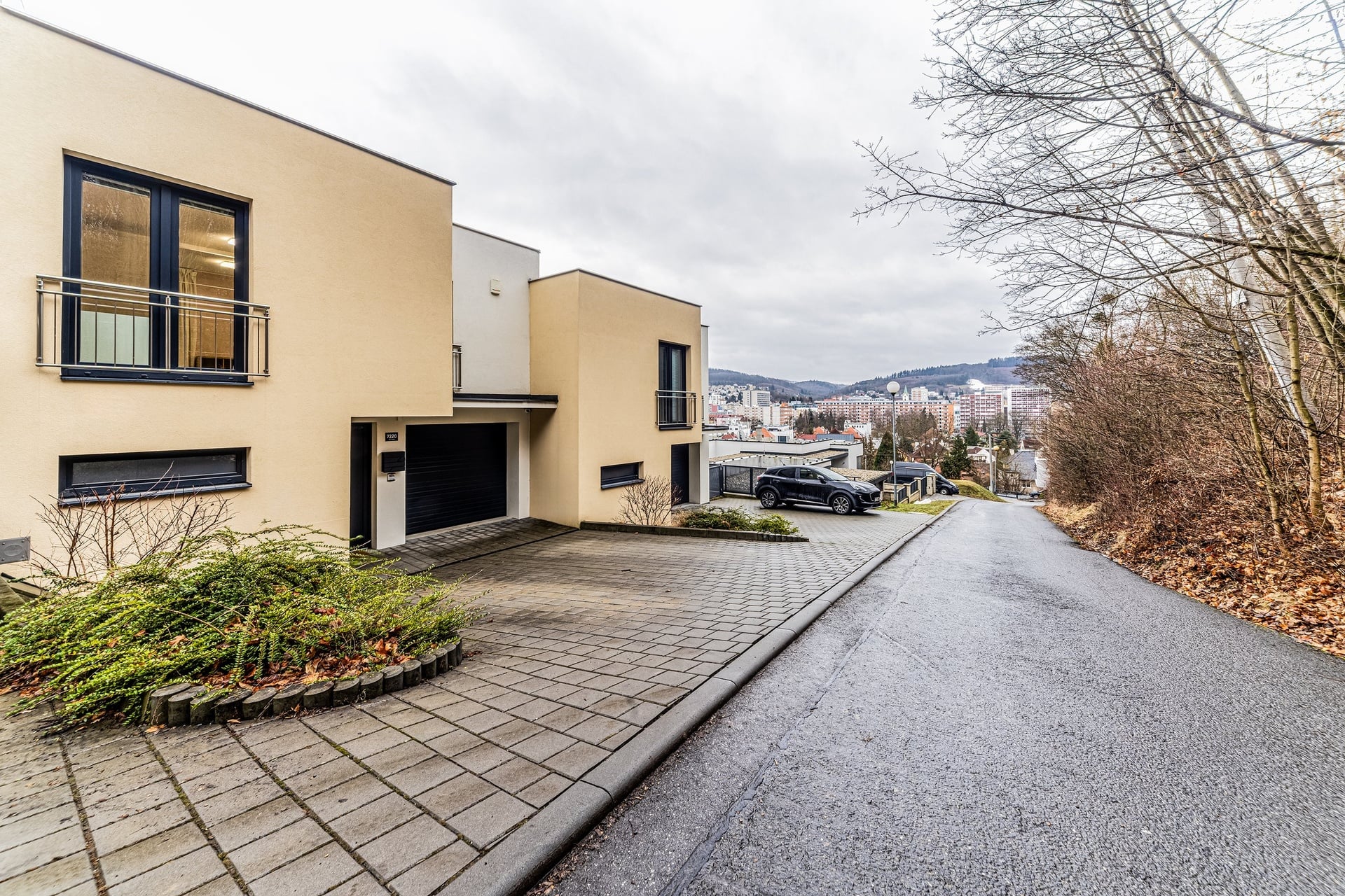 Prodej RD 6+2, 234 m2, zahrada, terasa, lodžie, garáž, parkování, Pod Stráněmi, Zlín