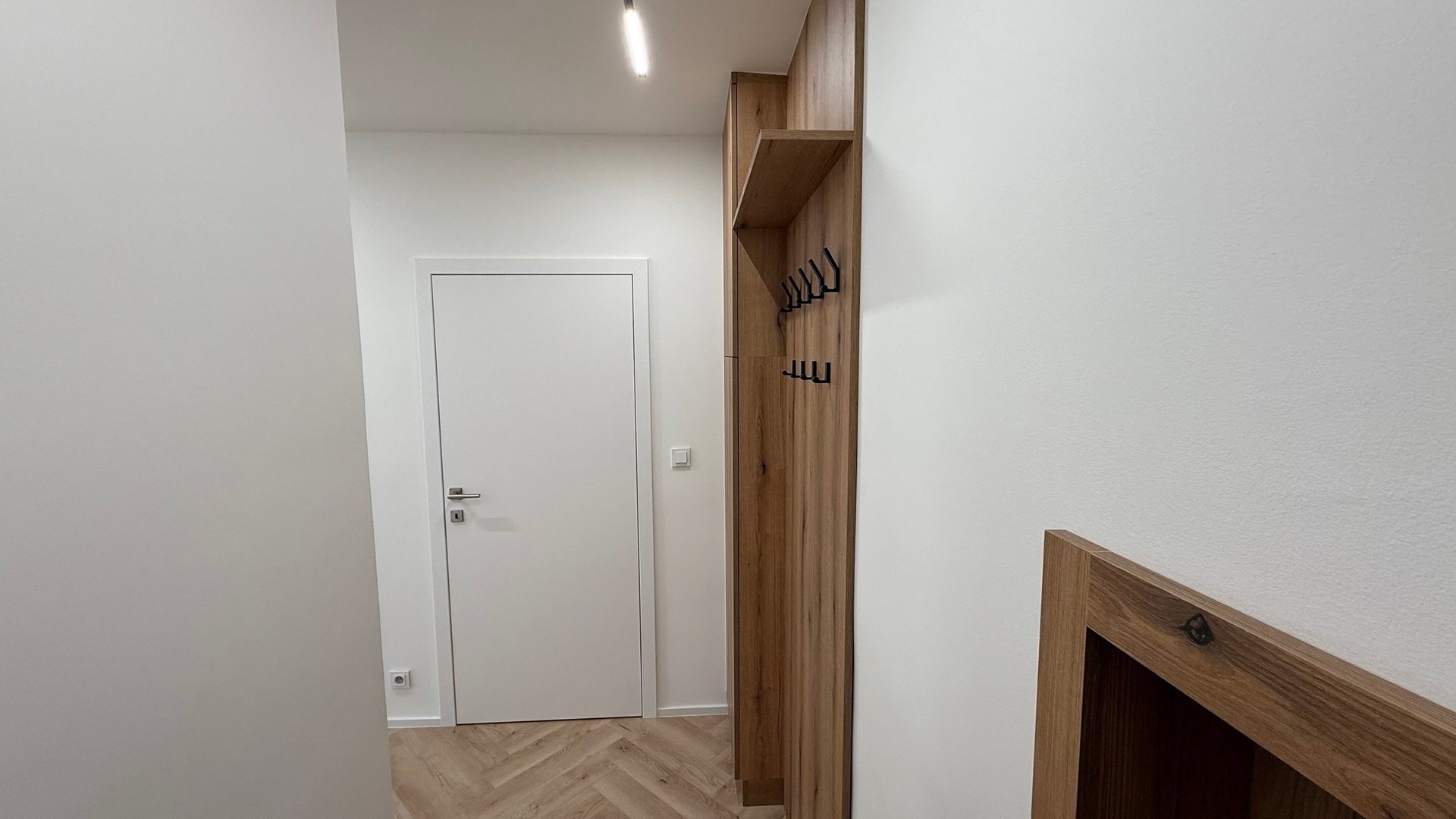 Pronájem nadčasového bytu 2+1, 62 m2, balkón , sklep, parkování, Věžové domy, Zlín