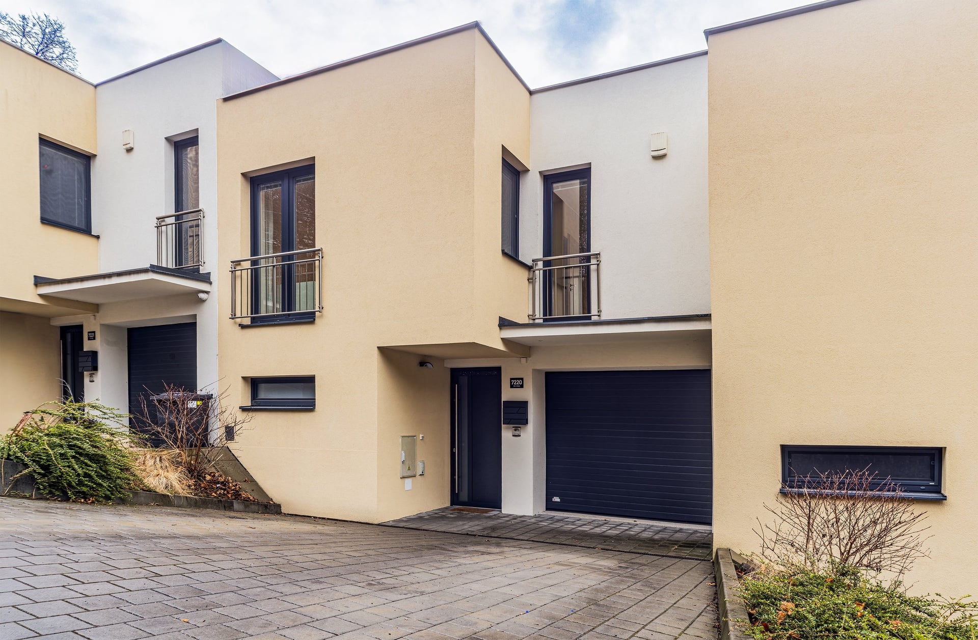 Pronájem RD 6+2, 234 m2, zahrada, terasa, lodžie, garáž, parkování, Pod Stráněmi, Zlín