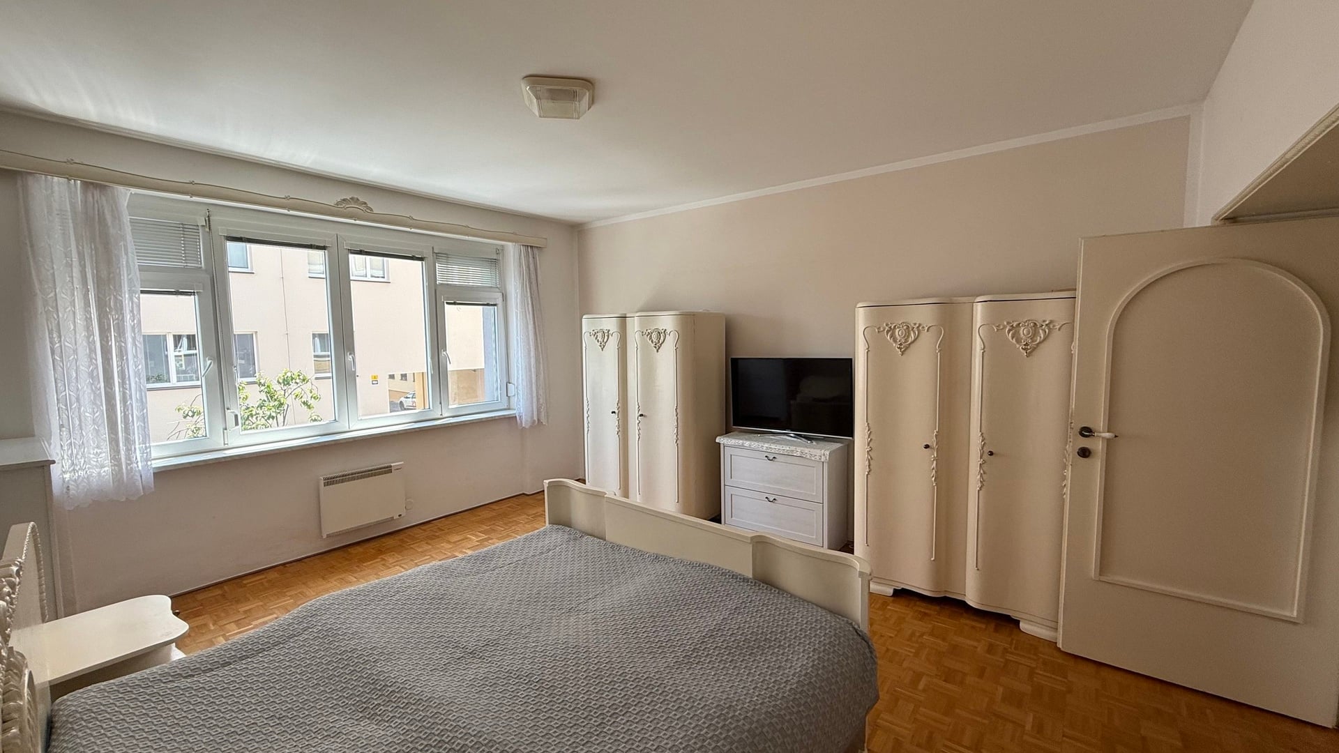 Prodej RD 6+2, 376 m2, zahrada, terasa, sklep, parkování, Lorencova, Zlín