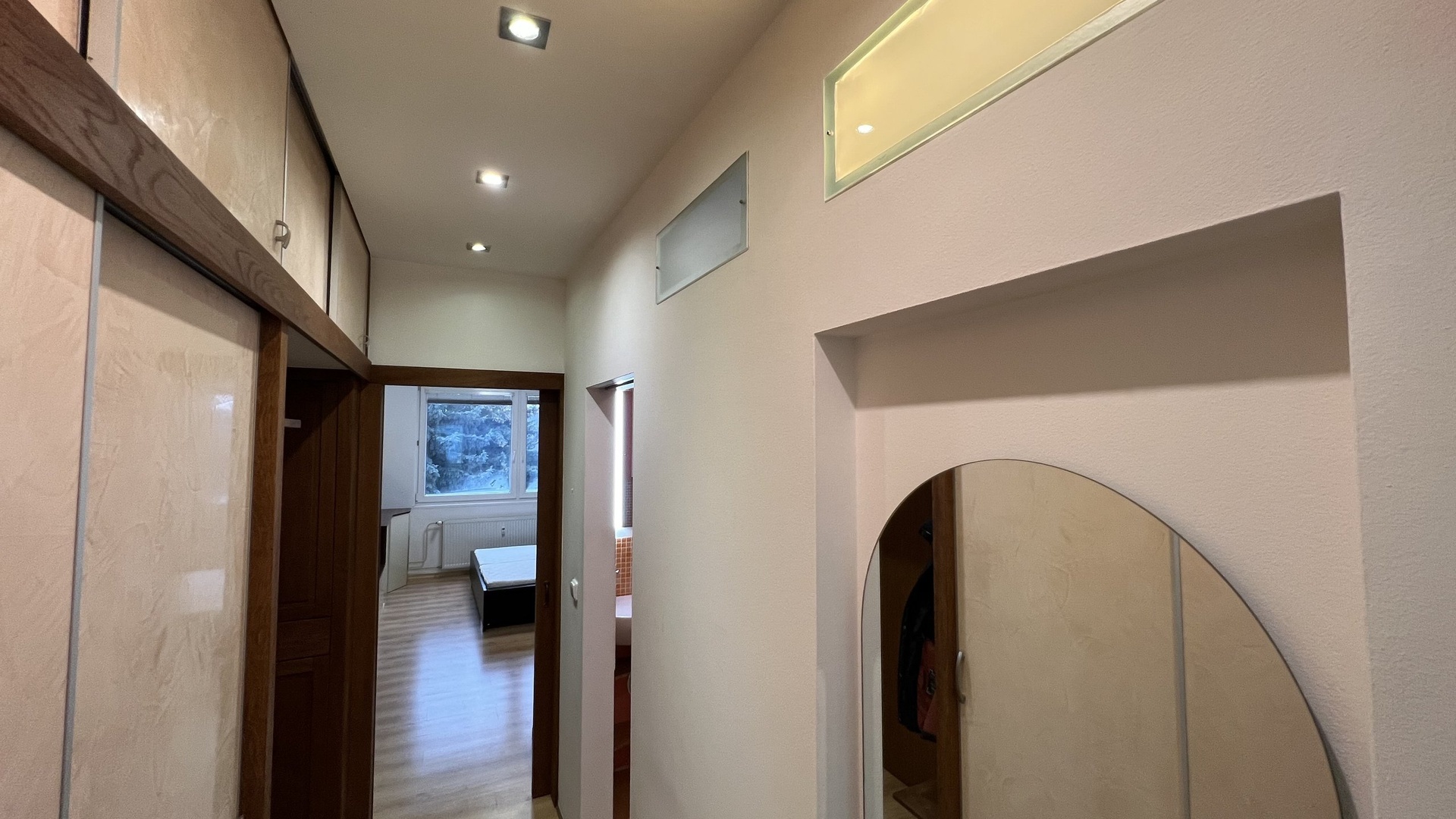 Pronájem bytu 1+1, 32 m2, garážové stání, sklep, Větrná Zlín