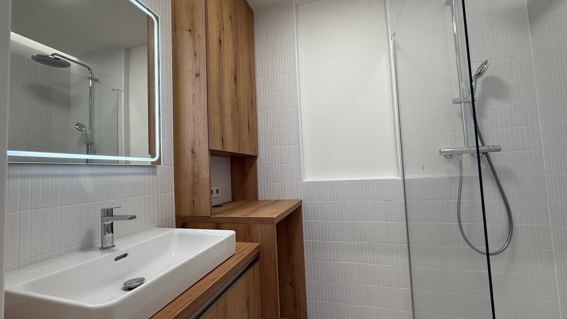 Pronájem nadčasového bytu 2+1, 62 m2, balkón , sklep, parkování, Věžové domy, Zlín