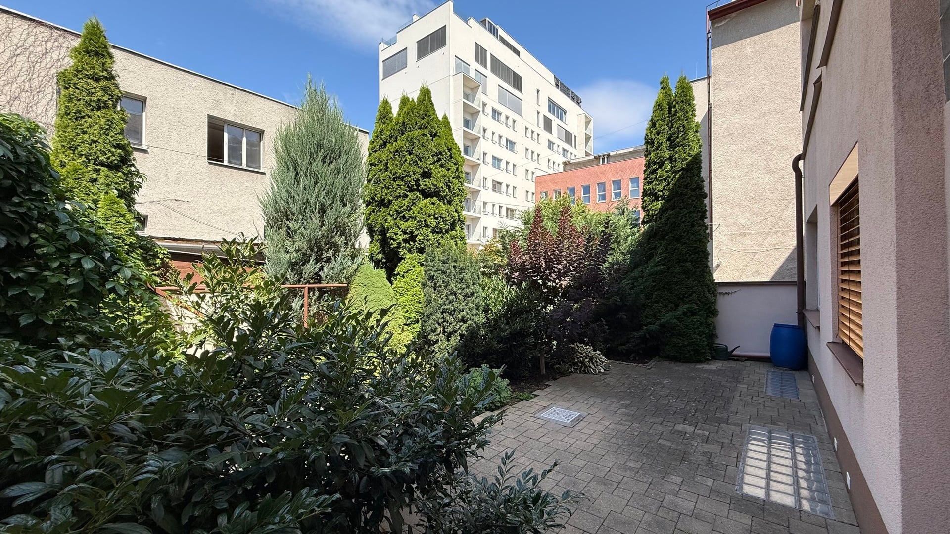 Prodej RD 6+2, 376 m2, zahrada, terasa, sklep, parkování, Lorencova, Zlín