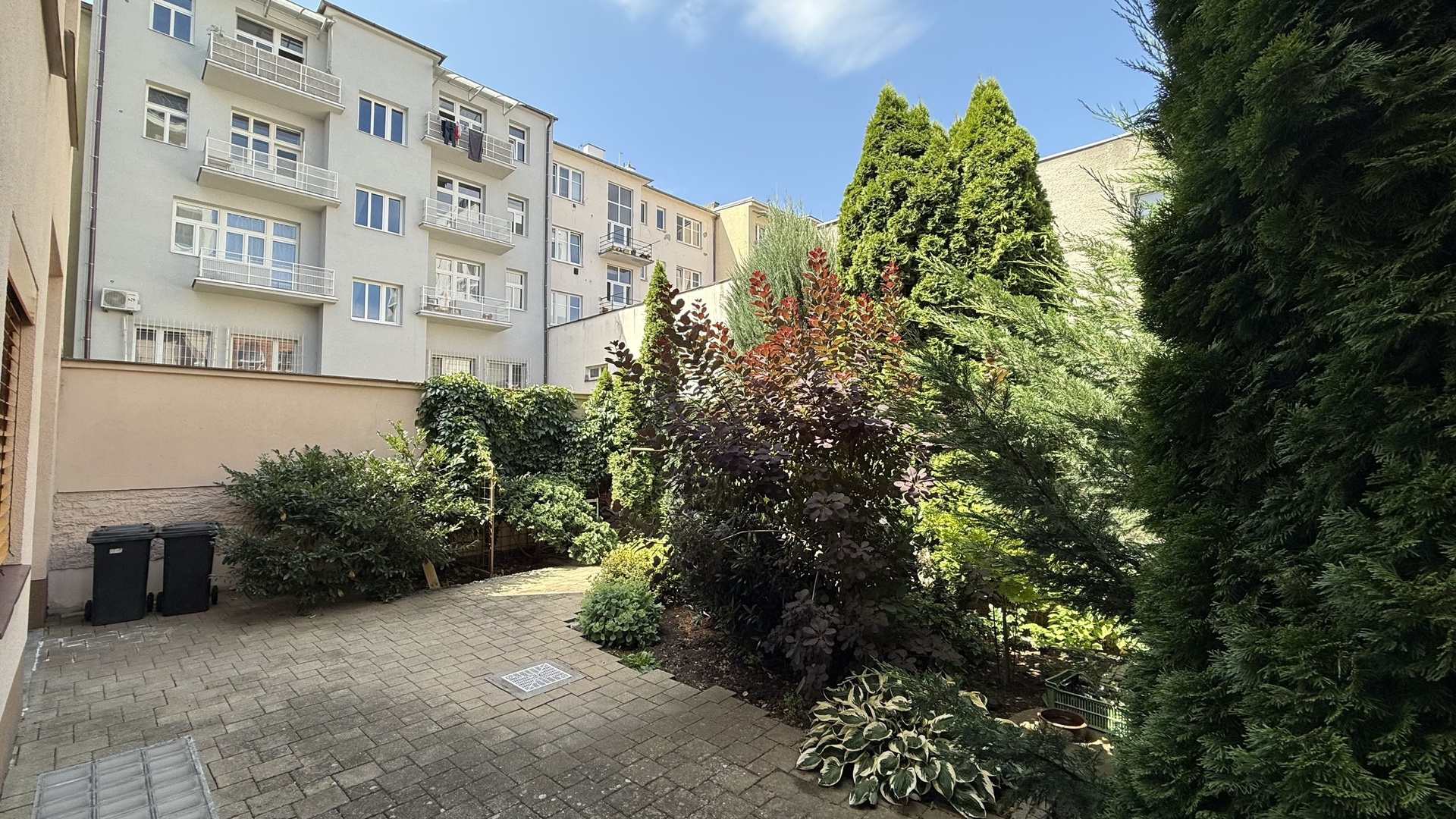 Prodej RD 6+2, 376 m2, zahrada, terasa, sklep, parkování, Lorencova, Zlín