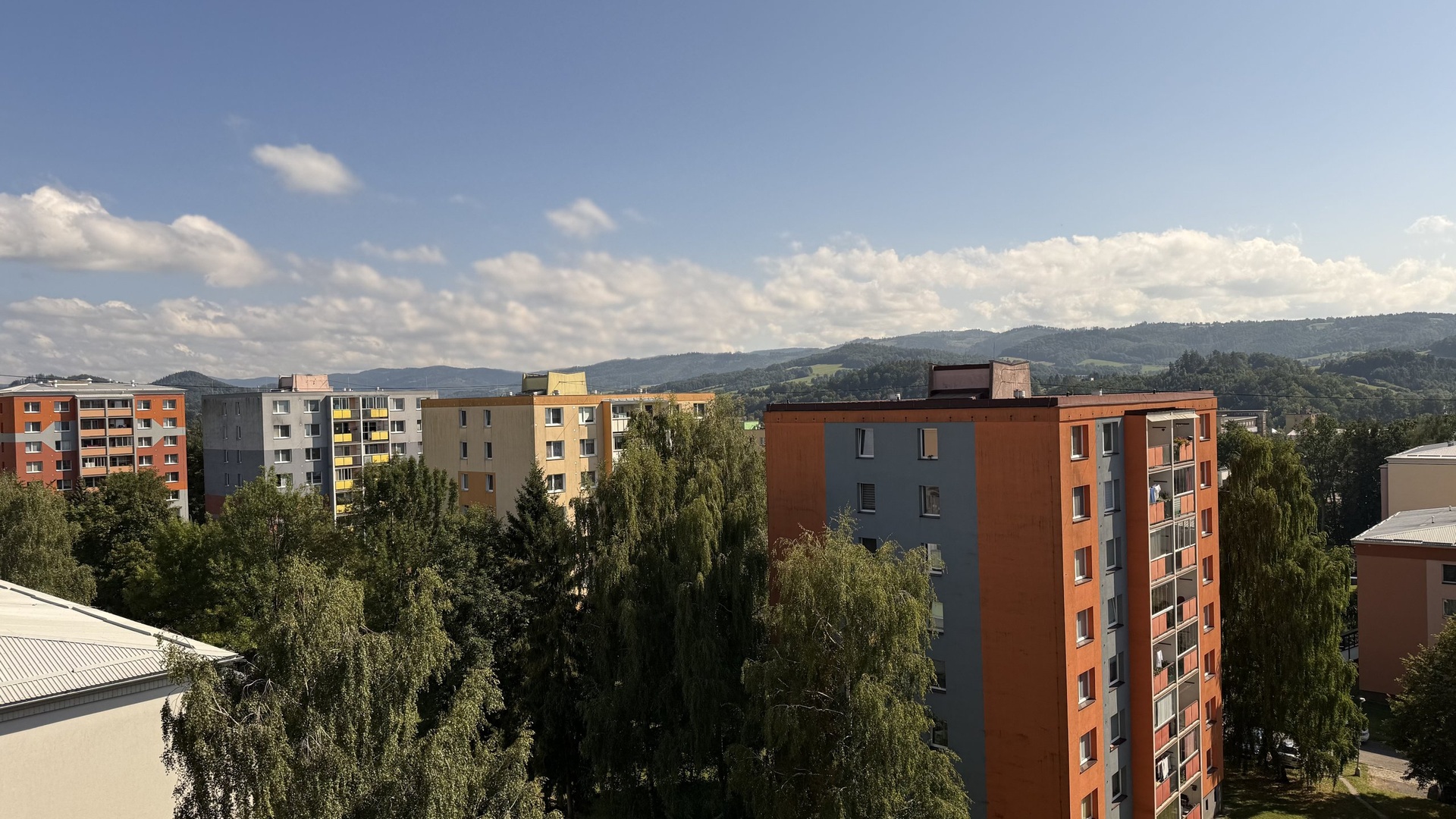 Pronájem bytu 1+kk, 28 m2, lodžie, sklep, parkování, Koryčanské Paseky, Rožnov pod Radhoštěm