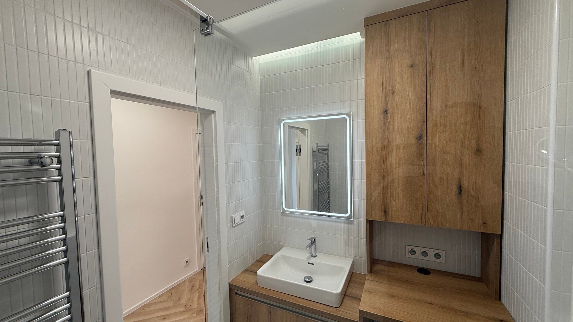 Pronájem nadčasového bytu 2+1, 62 m2, balkón , sklep, parkování, Věžové domy, Zlín